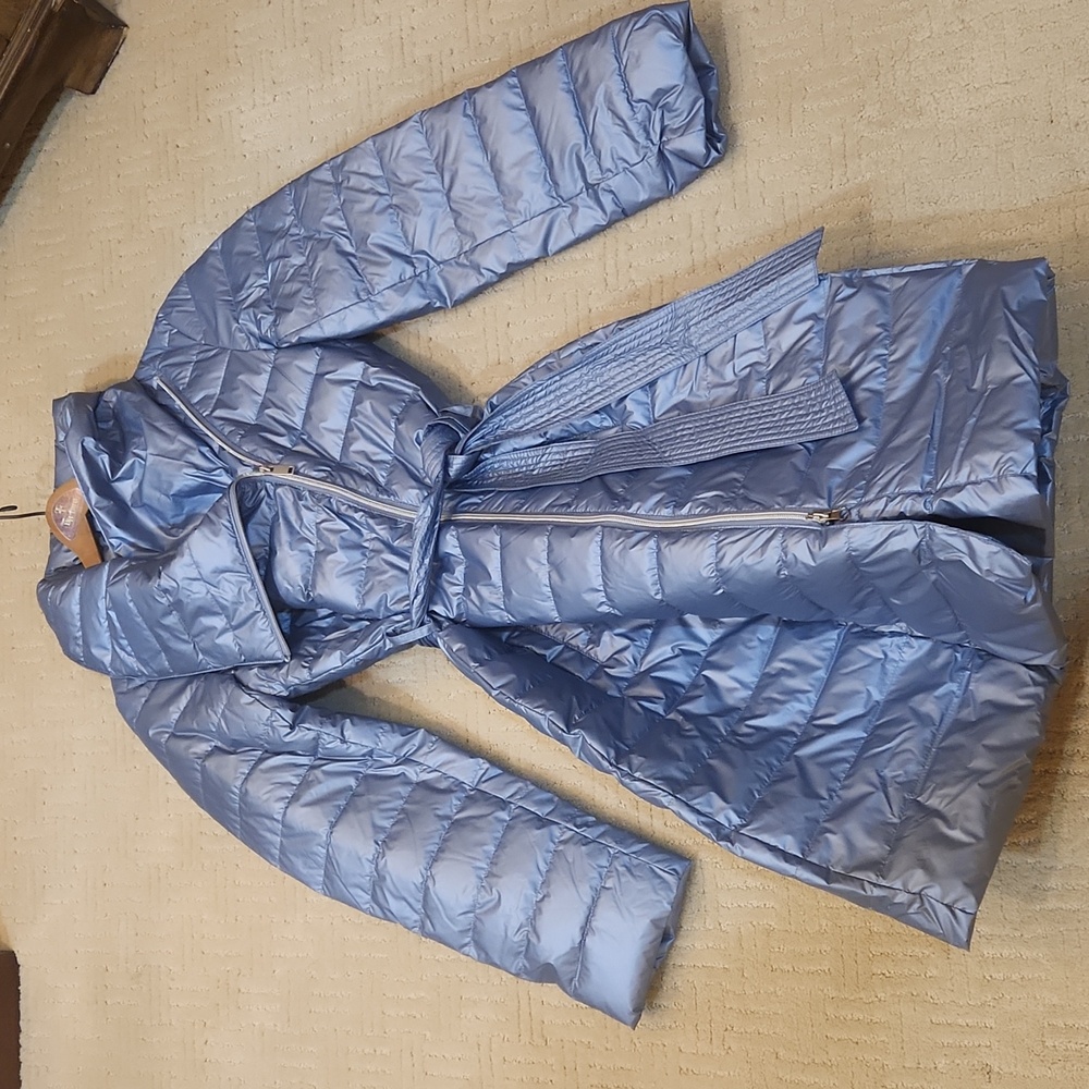 Venus brand size 4 Metallic Puffer Coat